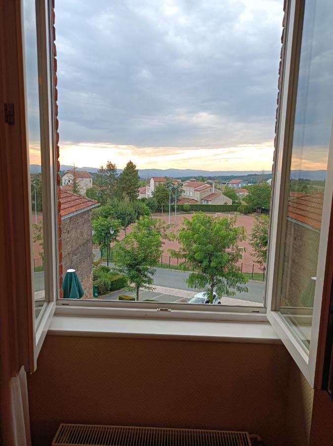 Les Pierres Folles Bed & Breakfast Rozier-en-Donzy Dış mekan fotoğraf