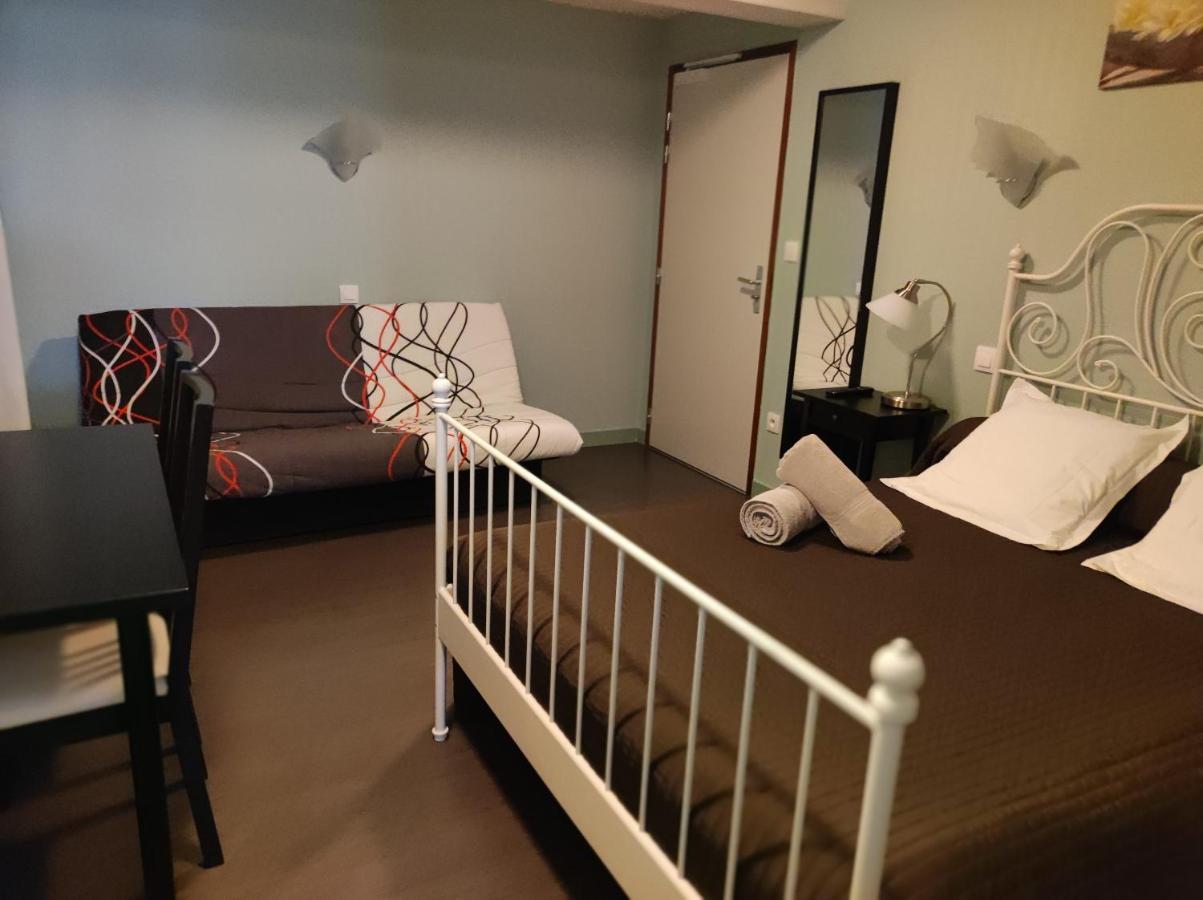 Les Pierres Folles Bed & Breakfast Rozier-en-Donzy Dış mekan fotoğraf