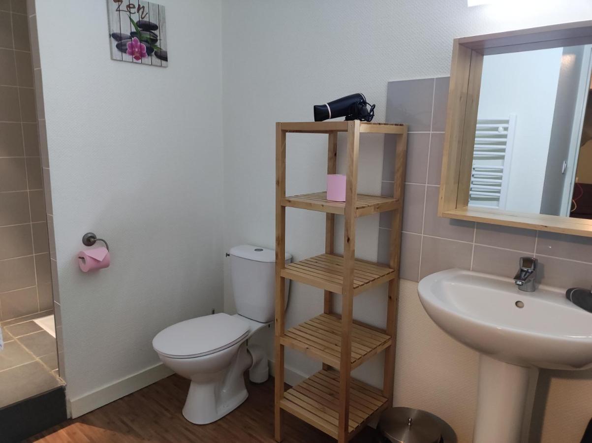 Les Pierres Folles Bed & Breakfast Rozier-en-Donzy Dış mekan fotoğraf