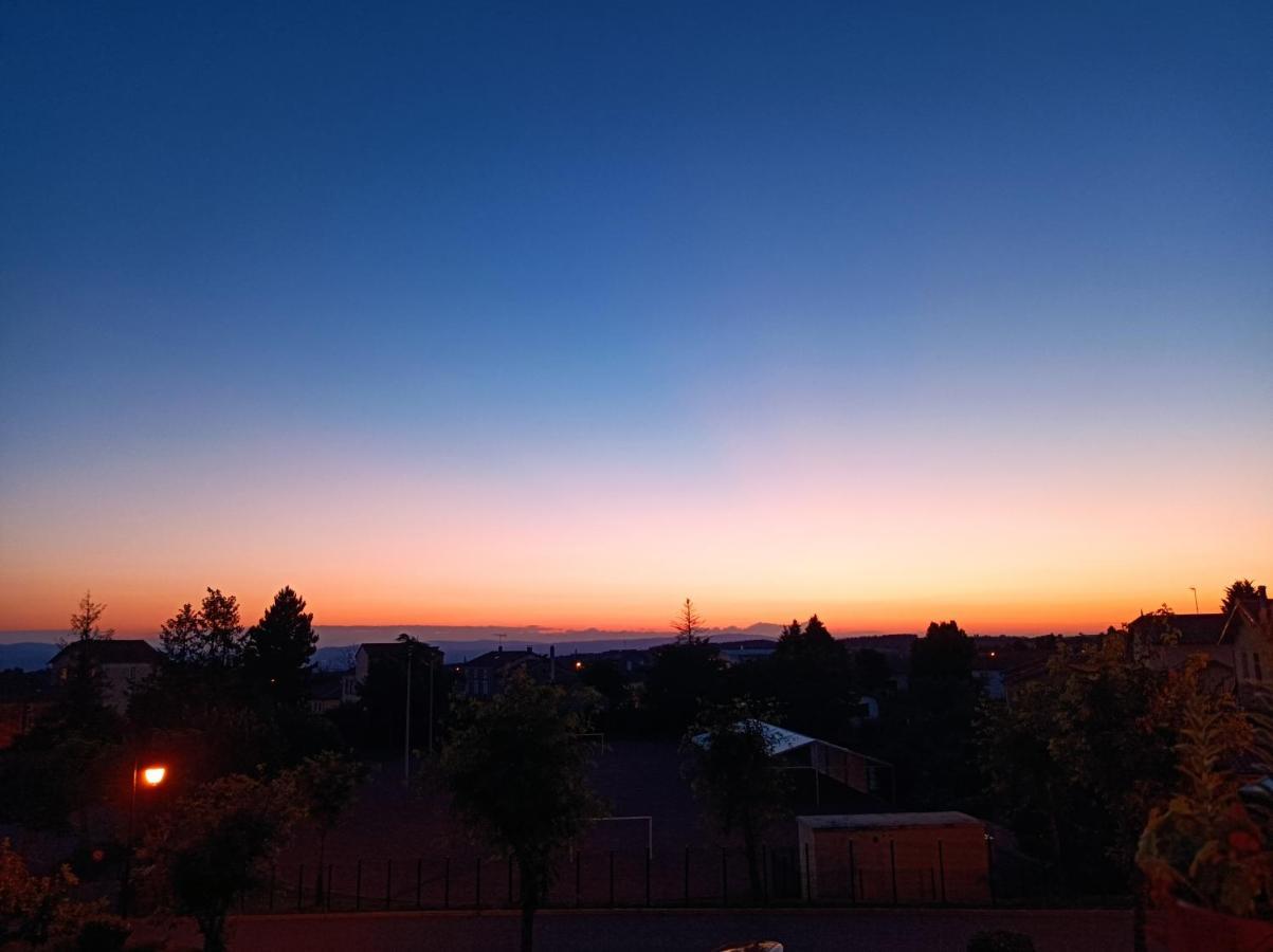 Les Pierres Folles Bed & Breakfast Rozier-en-Donzy Dış mekan fotoğraf