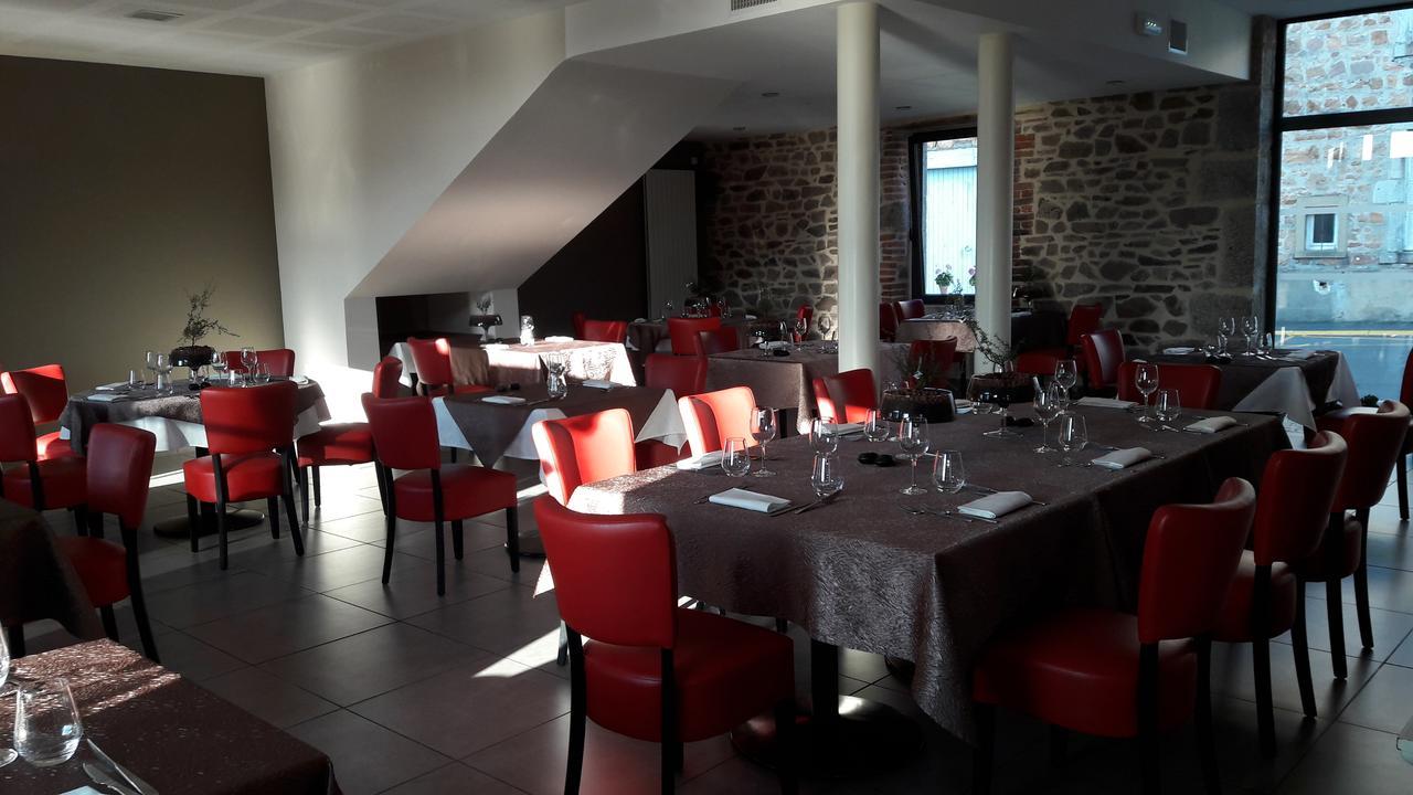 Les Pierres Folles Bed & Breakfast Rozier-en-Donzy Dış mekan fotoğraf